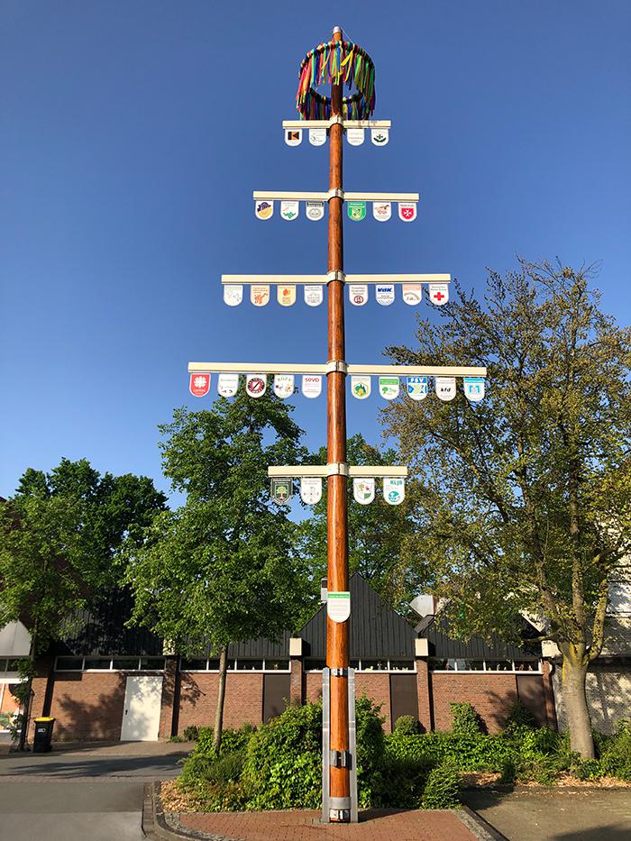 Der Clarholzer Maibaum